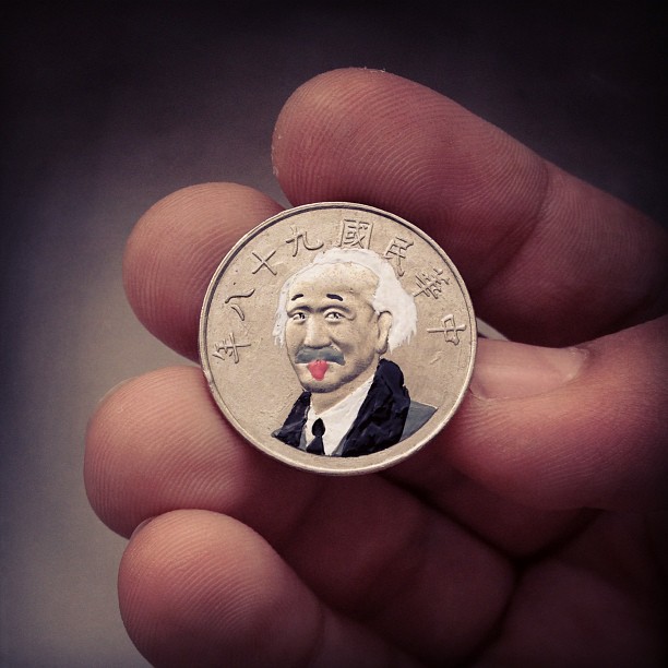 pop culture portraits painted onto coins by andre levy (17)