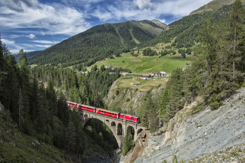 Rhaetian Railways Albula Bernina Landscapes unesco world heritage (2)