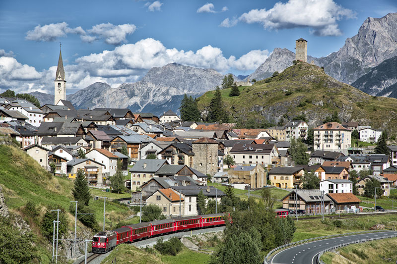 Rhaetian Railways Albula Bernina Landscapes unesco world heritage (3)