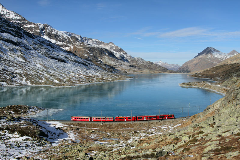 Rhaetian Railways Albula Bernina Landscapes unesco world heritage (4)