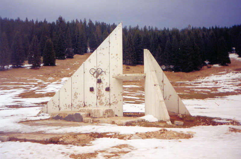 sarajevo 84 winter olympics abandoned bobsleigh luge track bosnia-herzegovina (1)
