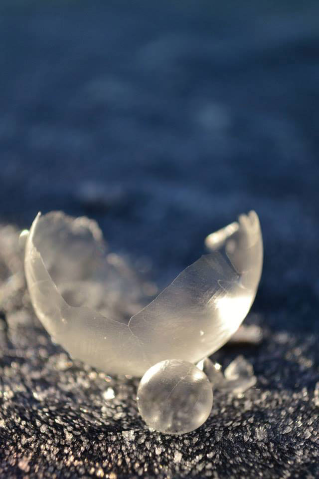 close ups of frozen soap bubbles angela kelly macro (3)