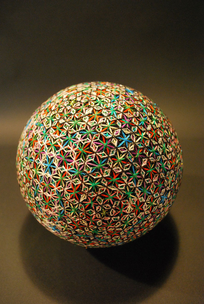 embroidered temari balls japan (10)