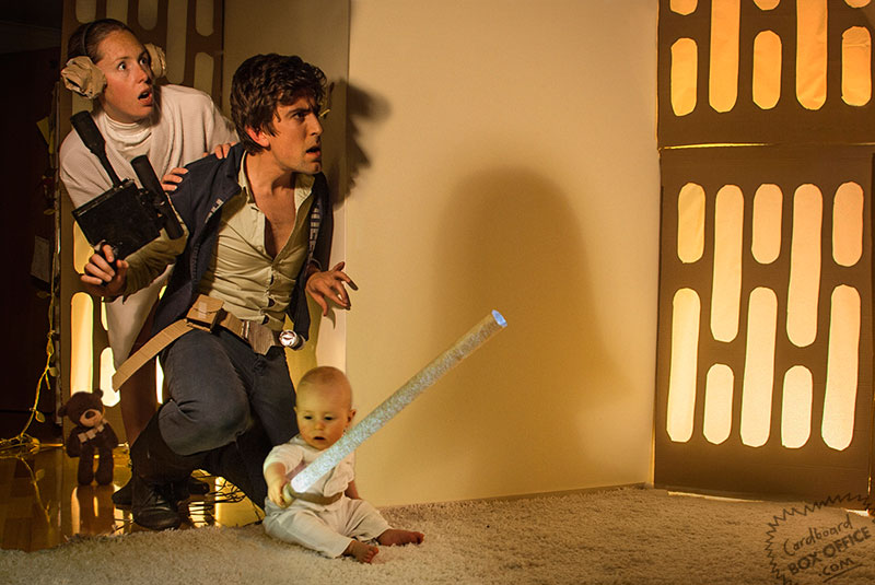 starwars Parents Recreate Movie Scenes with baby Son and cardboard