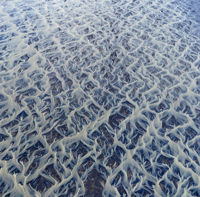aerial photos of iceland look like absract paintings by andre ermolaev (8)