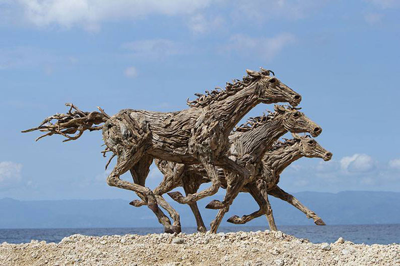 galloping horses made from driftwood by james doran-webb (4)