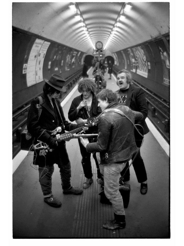 Life in the Tube 40 Years of London Underground Photography by Bob Mazzer (10)