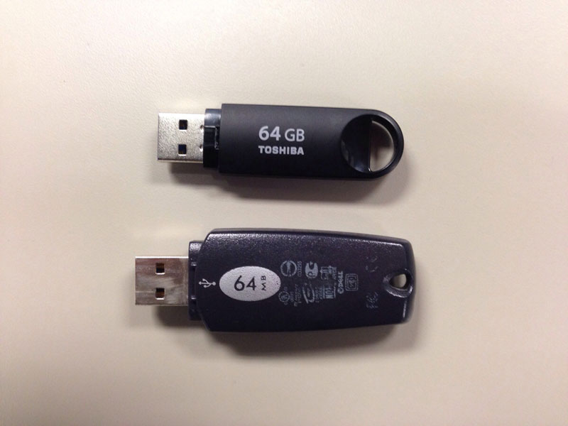 usb flash drive then and now 2004 vs 2014 64 mb 64 gb Picture of the Day: USB Drive 2004 vs 2014