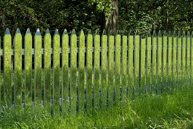 mirrored fence by alyson shotz (8)
