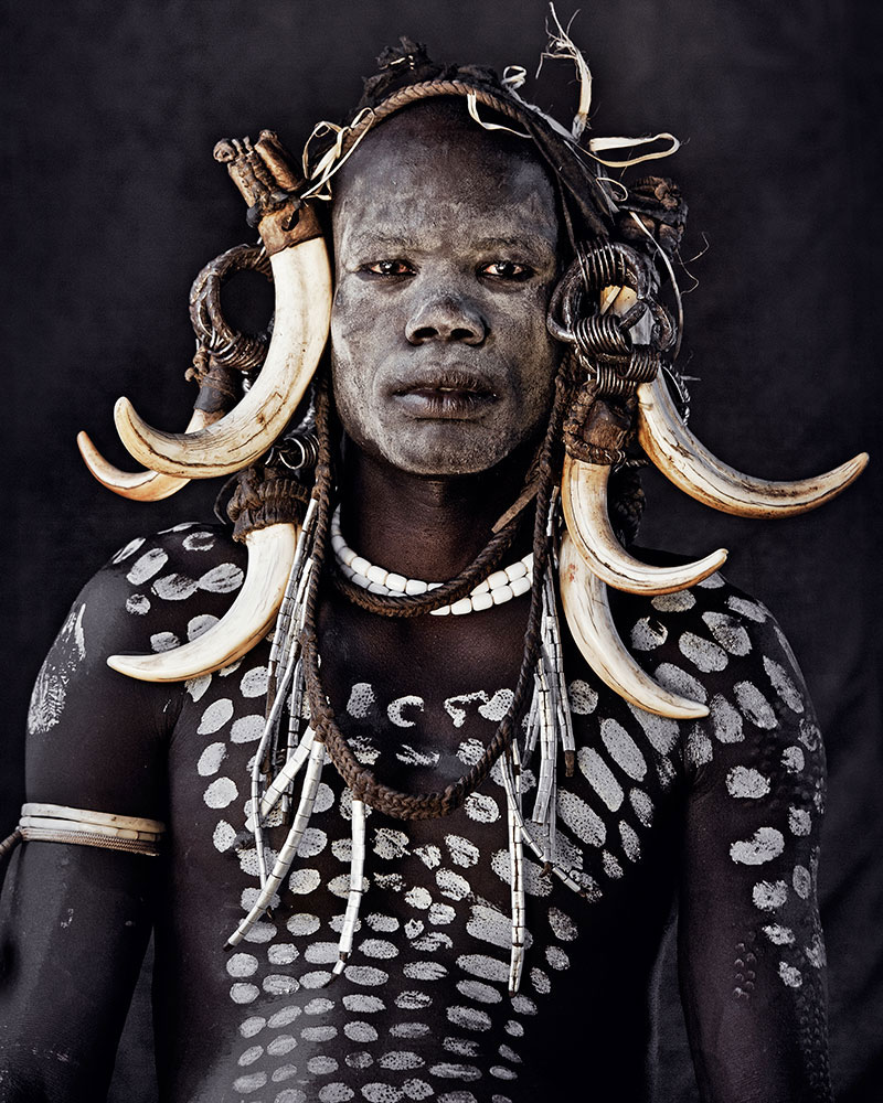 mursi jimmy nelson before they pass away 15 Striking Portraits of Ancient Tribes Around the World