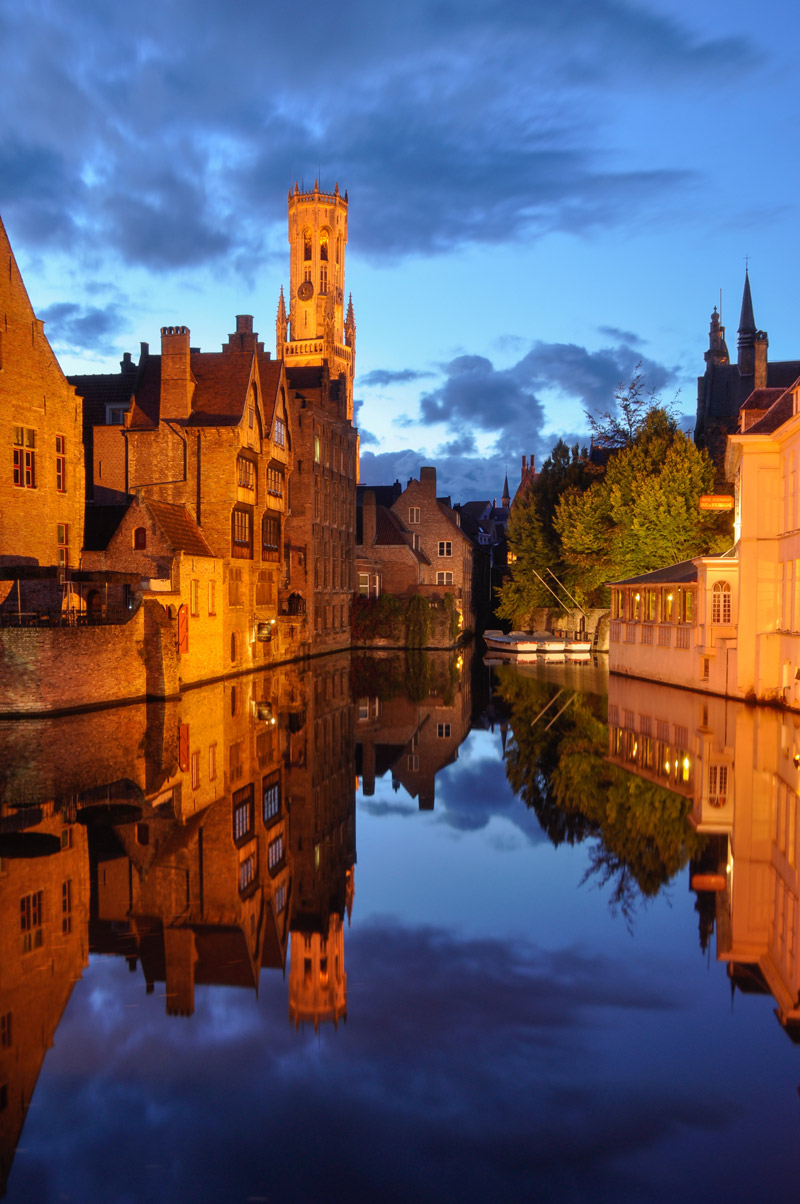 blue hour in Bruges_View_from_Rozenhoedkaai