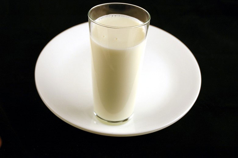 calories in whole milk This is What 200 Calories of Various Everyday Foods Looks Like