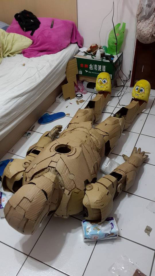 ironman suit made of cardboard by kai-xiang xhong (14)