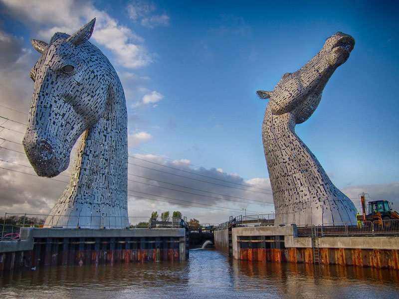 the kelpies giant horse-head sculptures the helix, scotland by andy scott (8)