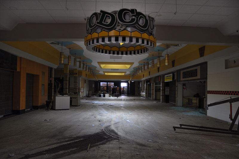 randall park mall abandoned ohio by seph lawless (13)