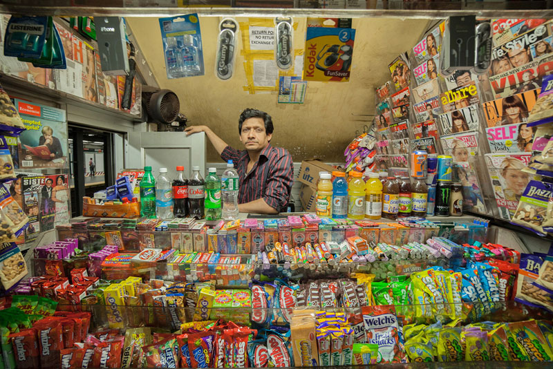 portraits of shopkeepers around the world by vladimir antaki (1)
