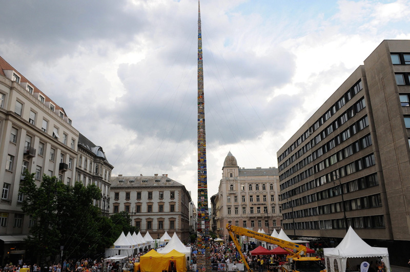 world's-tallest-lego-structure-hungary
