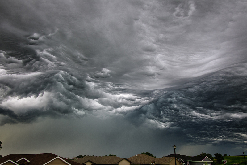storm cloud looks like ocean waves The Sifters Top 75 Pictures of the Day for 2014
