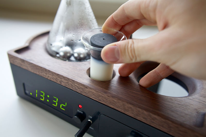 Alarm Clock wakes You Up With Fresh Cup of Coffee the barisieur by joshua renouf (14)