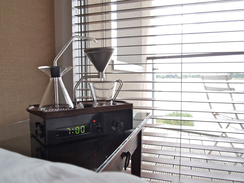 Alarm Clock wakes You Up With Fresh Cup of Coffee the barisieur by joshua renouf (20)