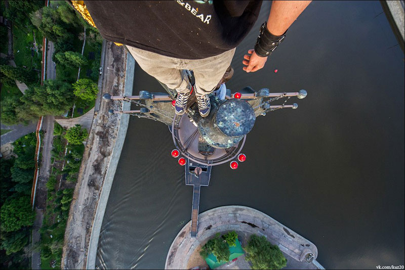 photos that look straight down from perilous heights by ivan kuznetsov (11)