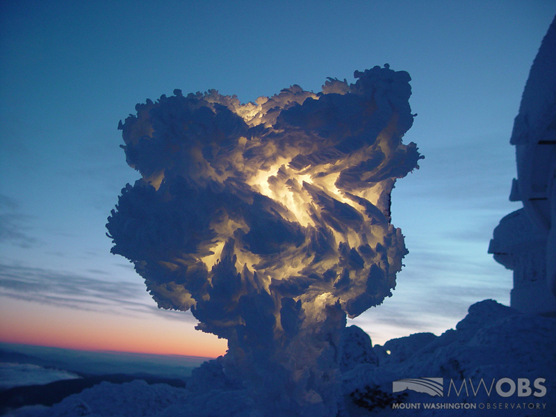 snow covered lamp on summit of mount washington