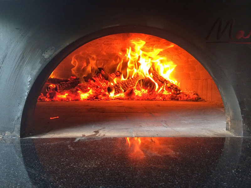 food truck with wood burning pizza oven (3)