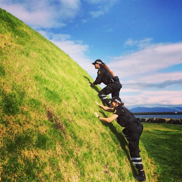 The Reykjavik Police Department's Instagram Feed is Pure Gold (8)
