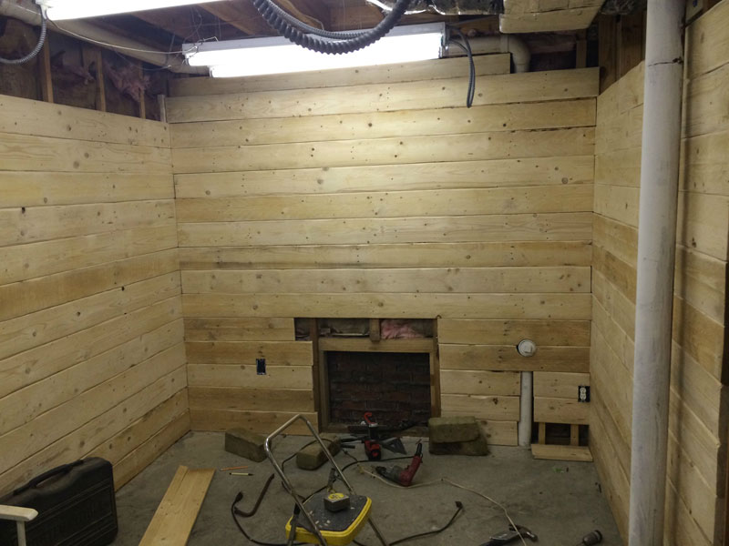 This Guy Built a Rustic Cabin Man Cave for 107 dollars (5)