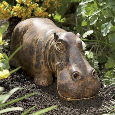 13 Utterly Ridiculous Lawn Ornaments » TwistedSifter