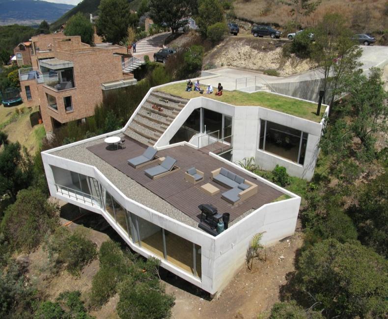 Beautiful Home on a Steep Hill with Incredible View [14 pics