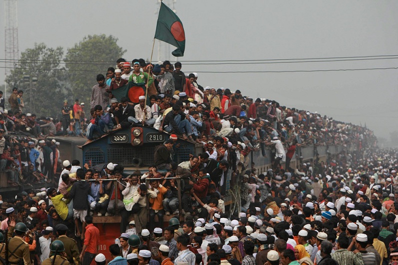 Picture of the Day: Busiest. Train. Ever.