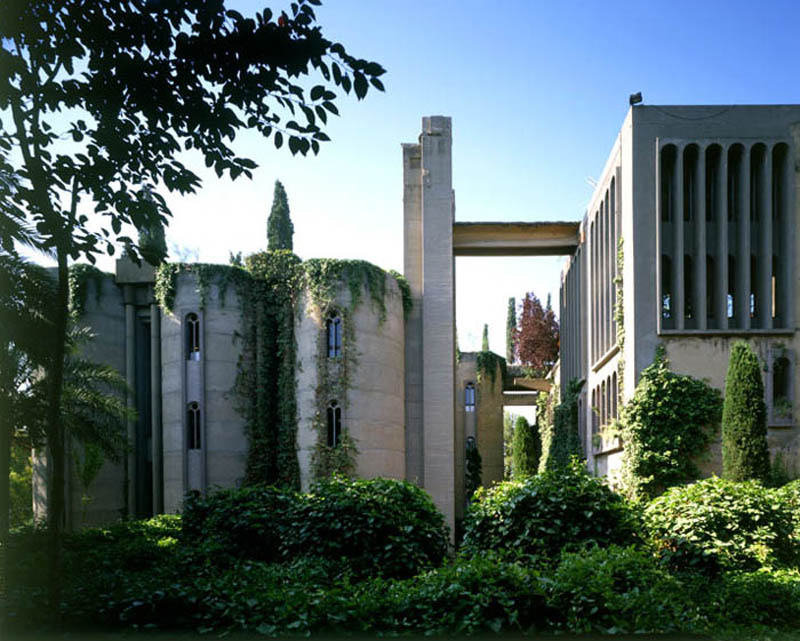 Incredible Cement Factory Conversion in Barcelona [30 pics]
