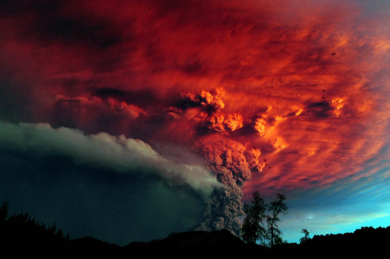 30 Incredible Photos of Volcanic Eruptions