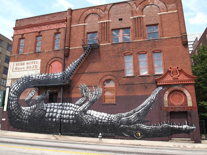 Picture of the Day: Alligator Street Art