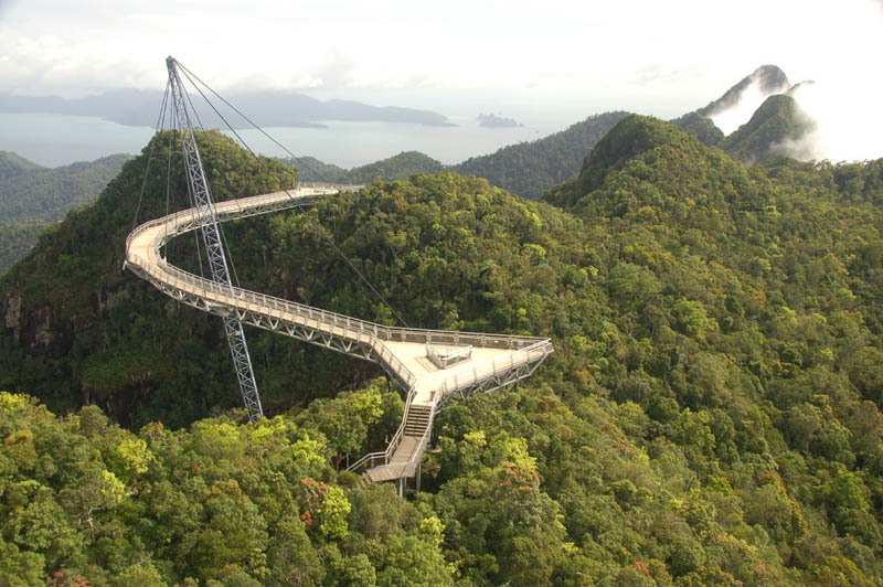 Picture of the Day: The Langkawi Sky Bridge in Malaysia
