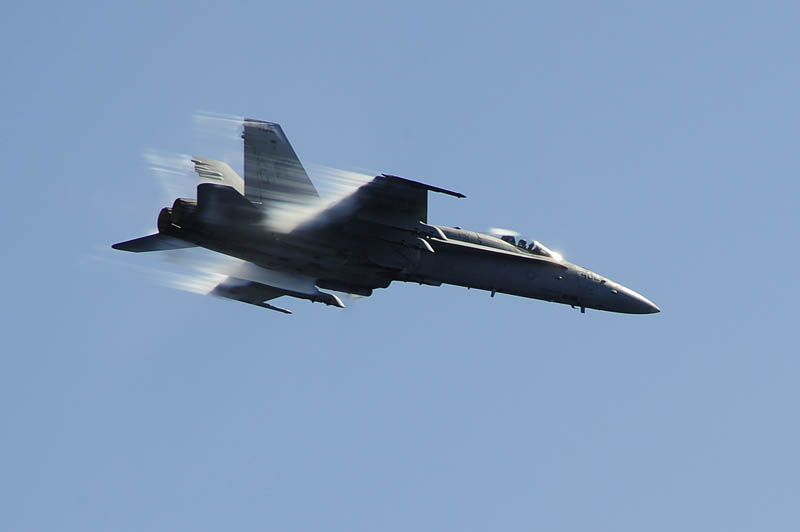 40 Photos of Airplanes Breaking the Sound Barrier » TwistedSifter