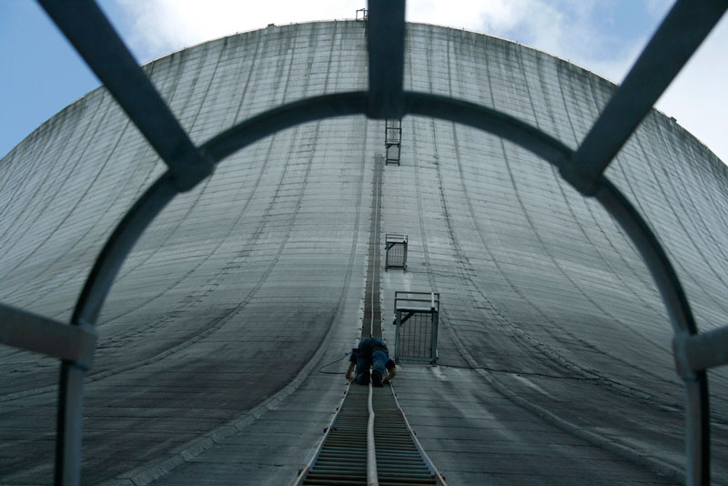Picture of the Day: Climbing the Cooling Tower