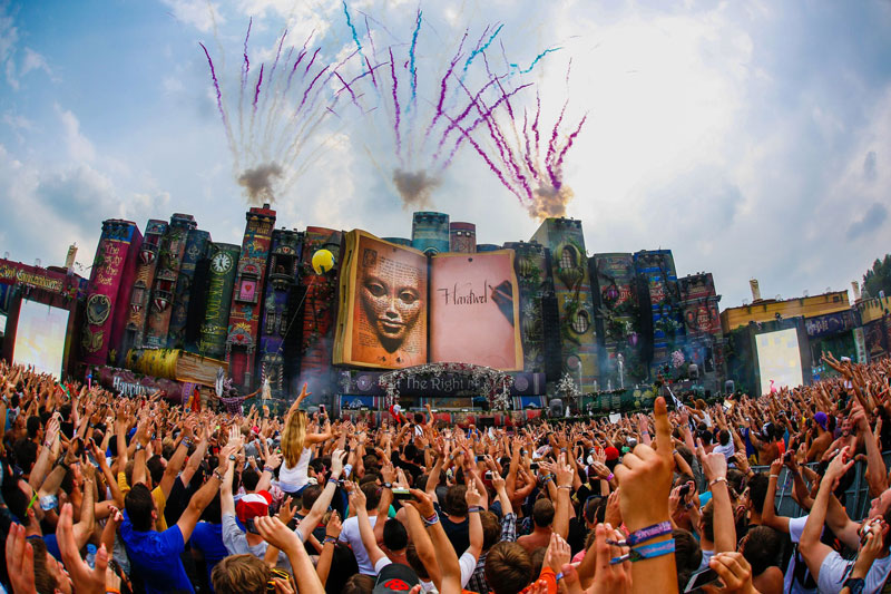 The Amazing Stage Designs of the Tomorrowland Music Festival