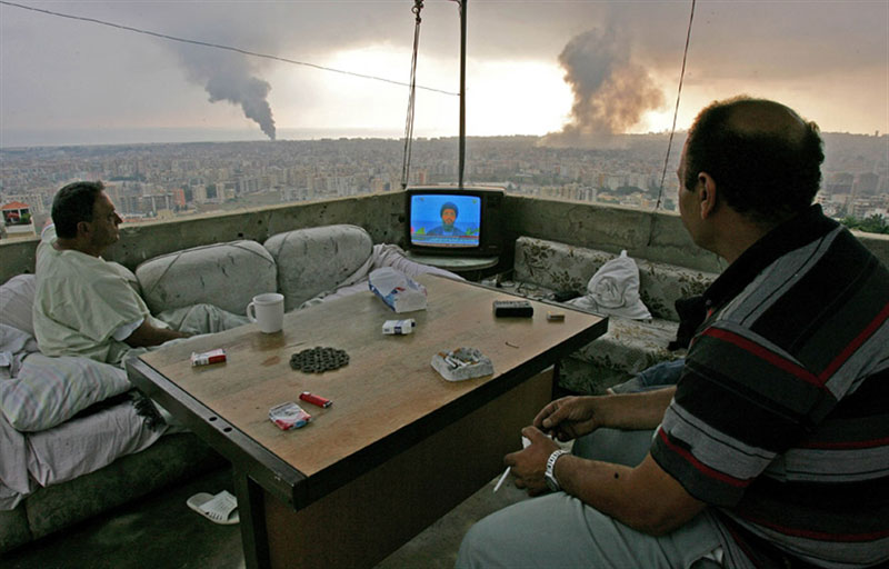 Picture of the Day: Watching War Unfold