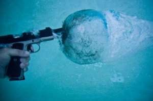 shooting glock handgun with hollow point bullets underwater 1 shooting glock handgun with hollow point bullets underwater (1)