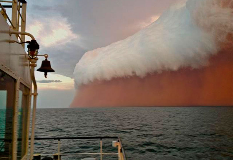 15 Ominous Photos of Dust Storms