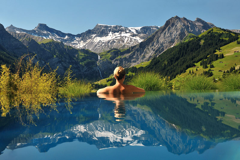 Picture of the Day: Poolside Mountain View