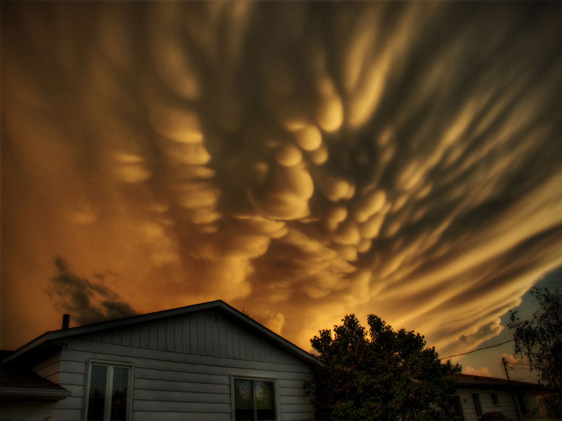 Picture of the Day: Mammatus Clouds