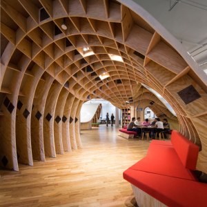 barbarian group nyc superdesk one giant office desk by clive wilkinson architects machineous 7 barbarian group nyc superdesk one giant office desk by clive wilkinson architects machineous (7)