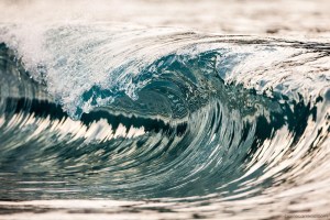 close ups of tiny waves make them look like mini tsunamis by pierre carreau 4 Close Ups of Tiny Waves Make Them Look Like Mini Tsunamis by pierre carreau (4)