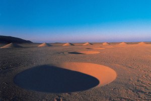 desert breath land art installation sahara egypt crop circle dast arteam 9 desert breath land art installation sahara egypt crop circle dast arteam (9)