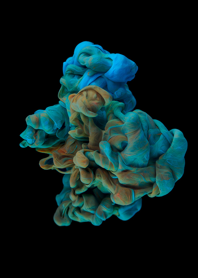 ink dropped into water on a black background by alberto seveso (7) »  TwistedSifter