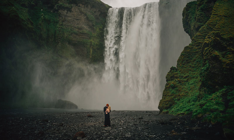Couple Elopes in Iceland to be Surrounded by Nature