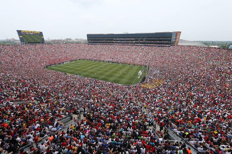 picture-of-the-day-the-largest-us-soccer-crowd-ever-twistedsifter